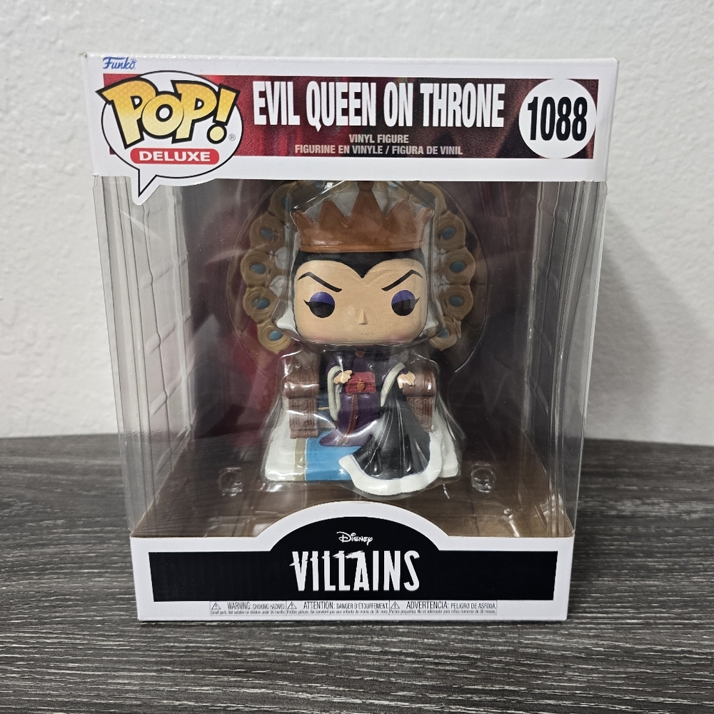 Funko Pop! Deluxe Evil Queen on Throne